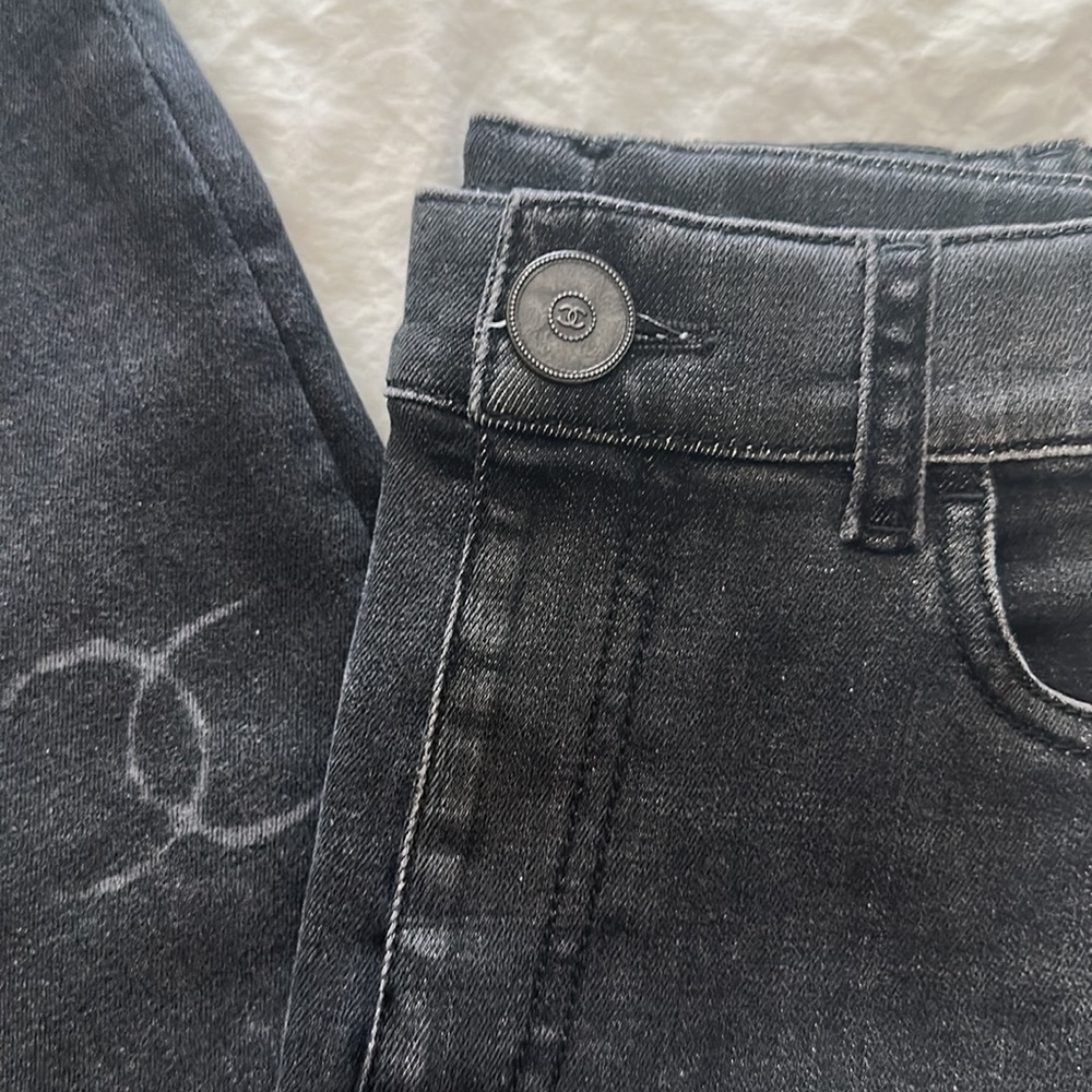 20B CHANEL skinny leg jeans size 36 - Picture 7 of 16